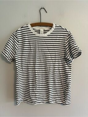 H&M medium Classic Black & White Striped short sleeve T-shirt